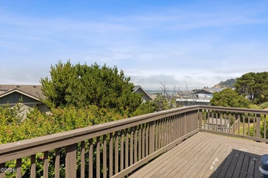 Great OCEAN VIEW Home in Road's End! Nearby beach access for - photo 6