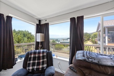 Great OCEAN VIEW Home in Road's End! Nearby beach access for - photo 10