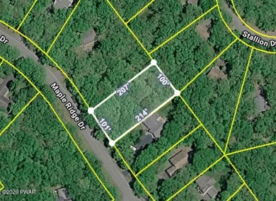 Looking for the perfect place to create your Pocono getaway or - photo 1