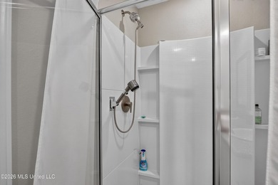 Beautifully maintained home in one of Diamondhead's newest - photo 23