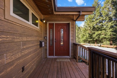 Discover custom living with breathtaking panoramic views of Lake - photo 9