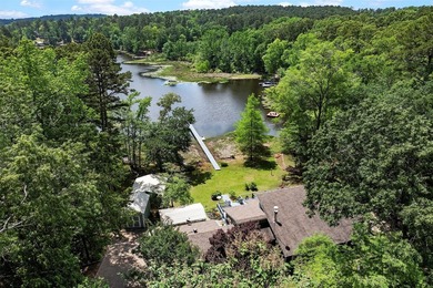 Looking for tranquility on the Lake???? Look no further!!!! This - photo 1