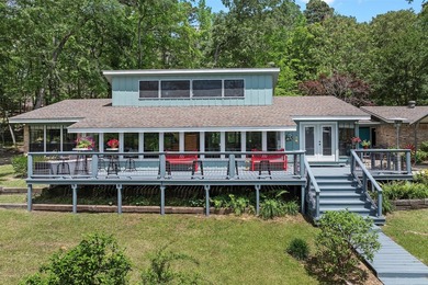 Looking for tranquility on the Lake???? Look no further!!!! This - photo 8
