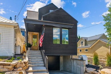 Perfect in Park City. This stunning three-bedroom, 3.5-bath - photo 1