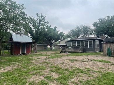 Welcome to your own little slice of lake life at Lake Corpus - photo 29
