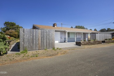 A well-maintained 2-bedroom, 1-bathroom single-level home in - photo 3