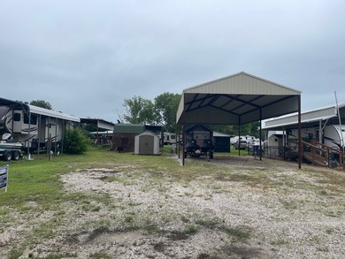 Two RV lots totaling 0.11 acres in a well-established - photo 1