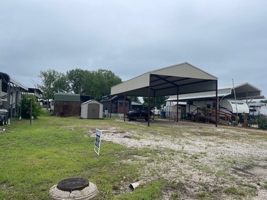 Two RV lots totaling 0.11 acres in a well-established - photo 2