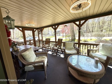 Awesome meticulously maintained 3 BR, 2 Bath Beech Mtn saltbox - photo 3