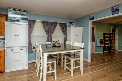 Private and spacious Ranch-style home set on 4.62 wooded acres - photo 4