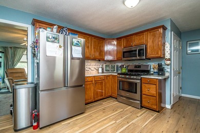 Private and spacious Ranch-style home set on 4.62 wooded acres - photo 8