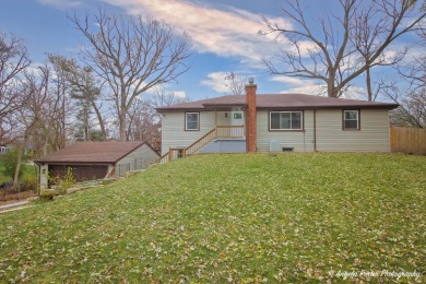 Lake Home For Sale in Wonder Lake, Illinois