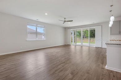 Welcome to easy, low-maintenance living in The Reserve at - photo 11