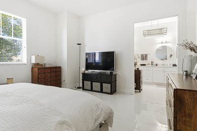Beautifully renovated two-story residence in the gated CitySide - photo 24