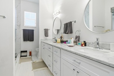 Beautifully renovated two-story residence in the gated CitySide - photo 25