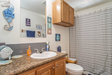 Welcome to this spacious and well-maintained 2018 manufactured - photo 31