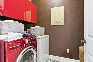 Beautifully renovated two-story residence in the gated CitySide - photo 34
