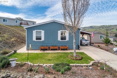 Welcome to this spacious and well-maintained 2018 manufactured - photo 38