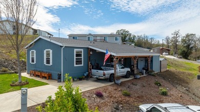 Welcome to this spacious and well-maintained 2018 manufactured - photo 39