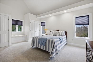 Stately and architecturally significant home in Franklin Park on - photo 46