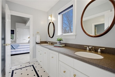 Stately and architecturally significant home in Franklin Park on - photo 47