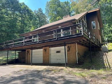 (private lake, pond, creek) Home For Sale in Shippenville Pennsylvania