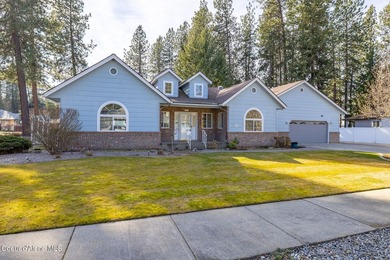 Lake Home For Sale in Coeur d Alene, Idaho
