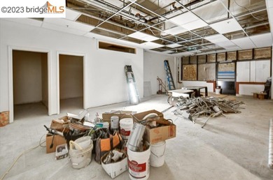 400 E. 12th Street is a 2,483 +/- SqFt ground-floor commercial