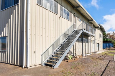This fee simple Waimea commercial property offers two fully - photo 18