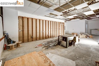 400 E. 12th Street is a 2,483 +/- SqFt ground-floor commercial