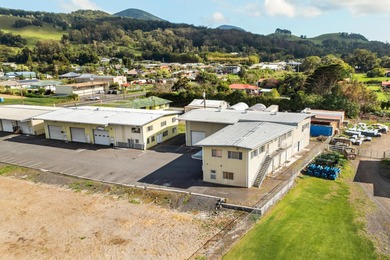 This fee simple Waimea commercial property offers two fully - photo 28