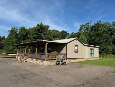 WELCOME TO A PREMIER HUNTING AND RECREATIONAL PROPERTY IN THE - photo 7