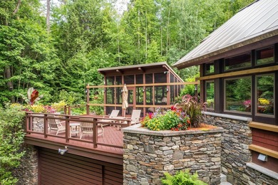 Situated amidst breathtaking granite landscapes and spanning 44 - photo 7