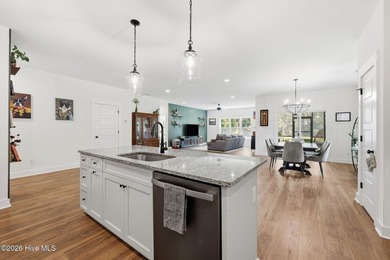 Discover the Oriental Plan, a thoughtfully designed builder's - photo 12