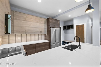 Nestled on the picturesque Priest Lake Golf Club, this brand new - photo 14