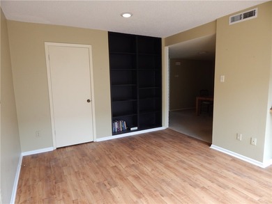 Spacious townhome featuring 3 bedrooms, 2.5 baths, a rear-entry - photo 15