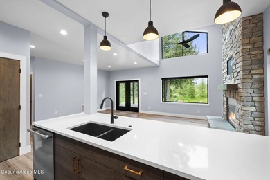Nestled on the picturesque Priest Lake Golf Club, this brand new - photo 15