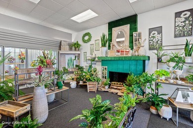 Well-established and highly respected florist and gift shop with