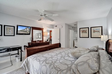 Updated 2 bedroom, 2 bathroom condo. Features an open floor plan - photo 28
