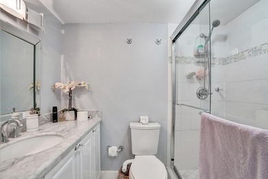 Updated 2 bedroom, 2 bathroom condo. Features an open floor plan - photo 30