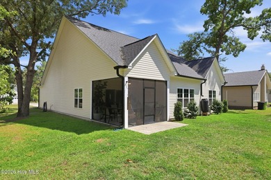 Discover the Oriental Plan, a thoughtfully designed builder's - photo 37