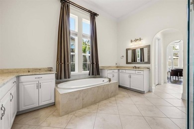 Welcome to this impeccably designed, all-on-one-floor luxury - photo 44