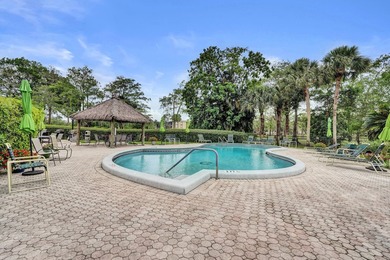 Updated 2 bedroom, 2 bathroom condo. Features an open floor plan - photo 45