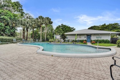 Updated 2 bedroom, 2 bathroom condo. Features an open floor plan - photo 50
