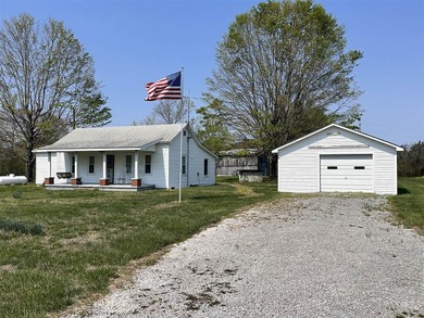 Barren River Lake Home For Sale in Glasgow Kentucky