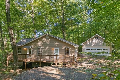 Lake Chatuge Home For Sale in Hiawassee Georgia