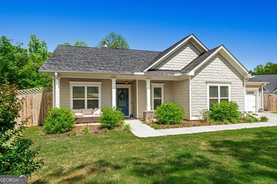 Built in 2023, this 3 bedroom, 2 bathroom home in North Point - photo 3