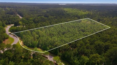 Located in the sought-after Martyn Woods community, this 5 - photo 3