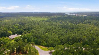 Located in the sought-after Martyn Woods community, this 5 - photo 9
