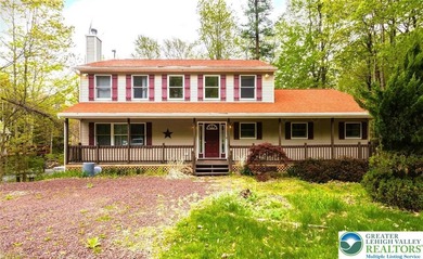 Arrowhead Lake Home For Sale in Coolbaugh Twp Pennsylvania